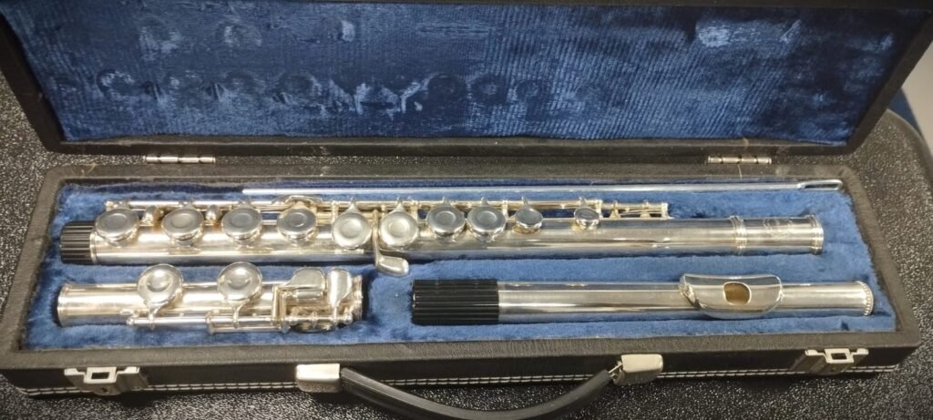 975
