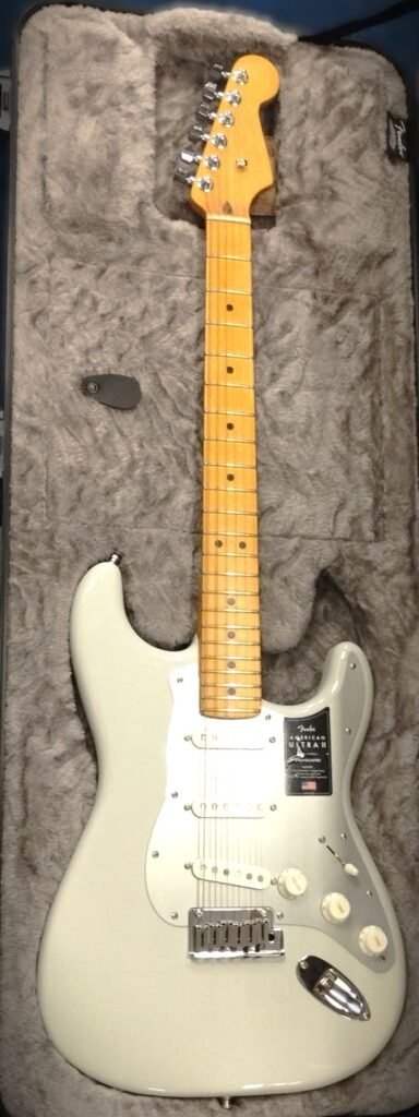 Fender Stratocaster American Ultra II ex demo