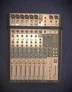 Soundcraft Signature 10 FX