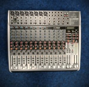 Behringer XENIX QX2222 USB